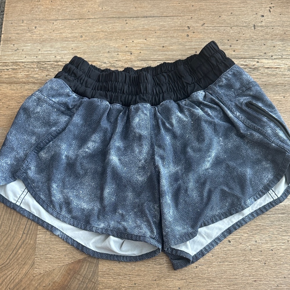 Lululemon Women's Black and Gray running Shorts